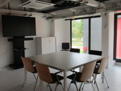 Collab meeting room